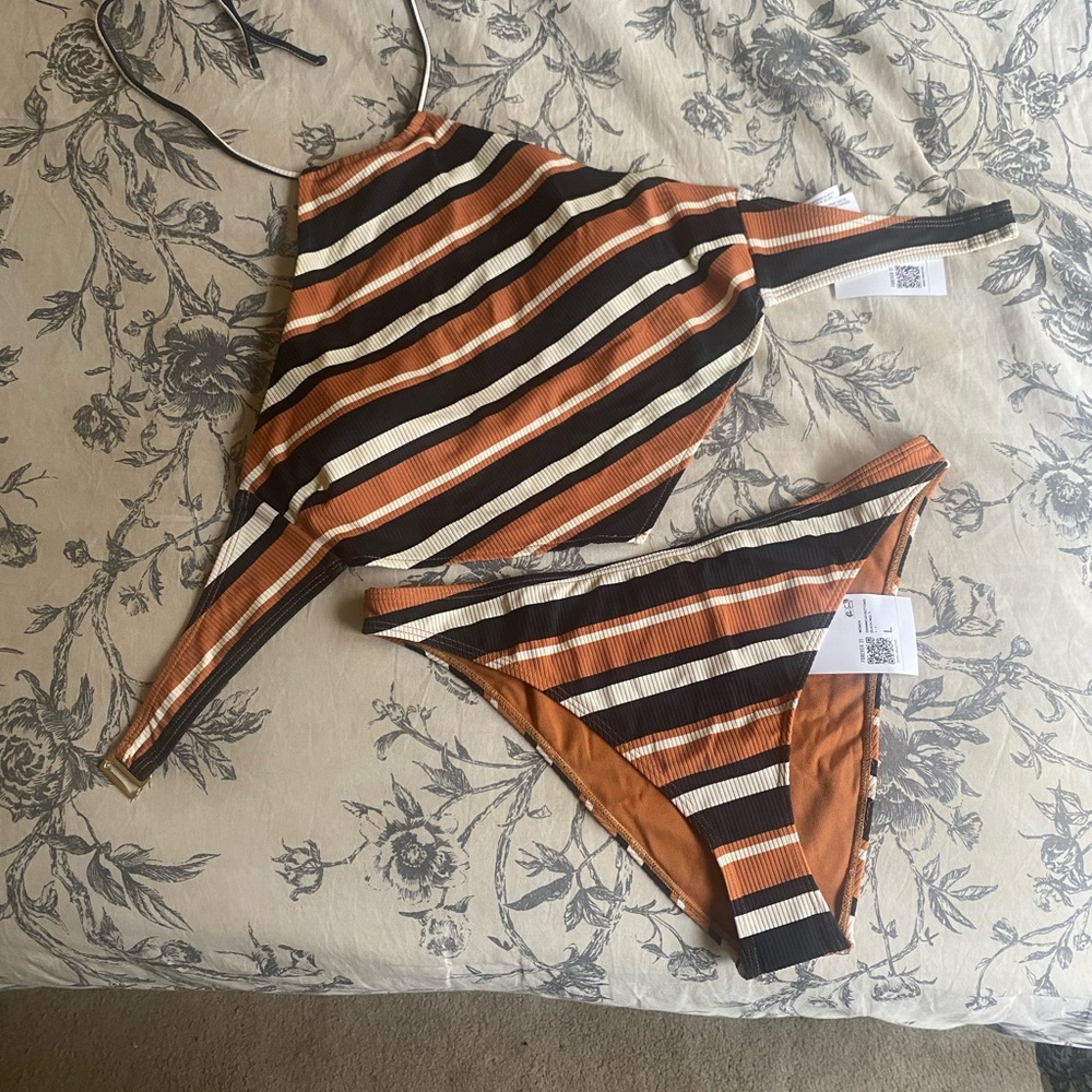 NWT Forever 21 halter bikini set
